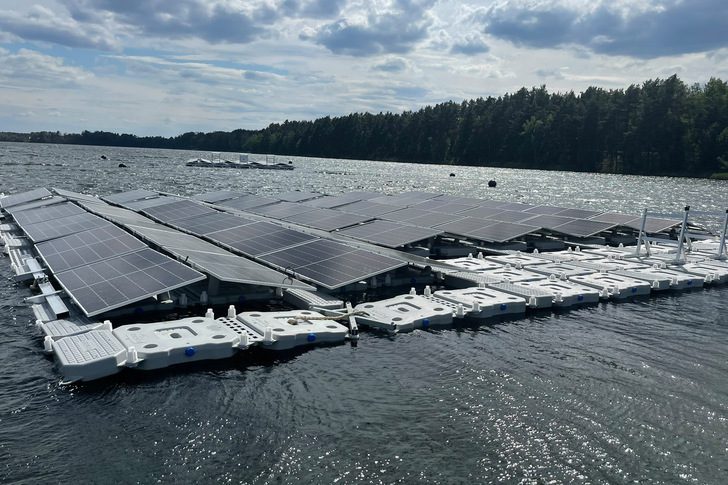 Effektiv Solenergi med Solar Sverige AB Effektiv Solenergi med Solar Sverige AB - Installation av Solceller
